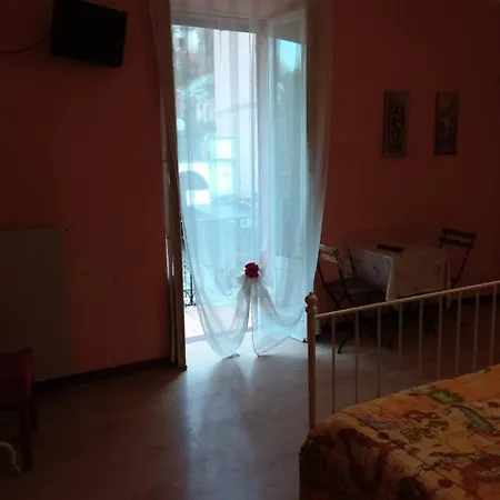Aparthotel Paradise *